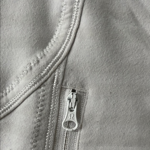 Lululemon Athletica Women's Gray Ski Jacket - Picture 3 of 9